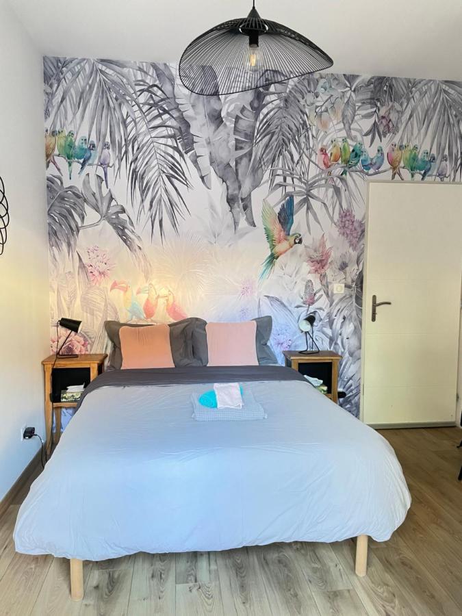 Chambre Tropicale Privee Au Coeur D'Un Village Calme Et Proche Du Vignoble Vinzelles Exterior foto
